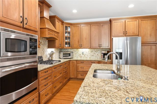 5229 Harvest Glen Dr, Glen Allen, VA 23059