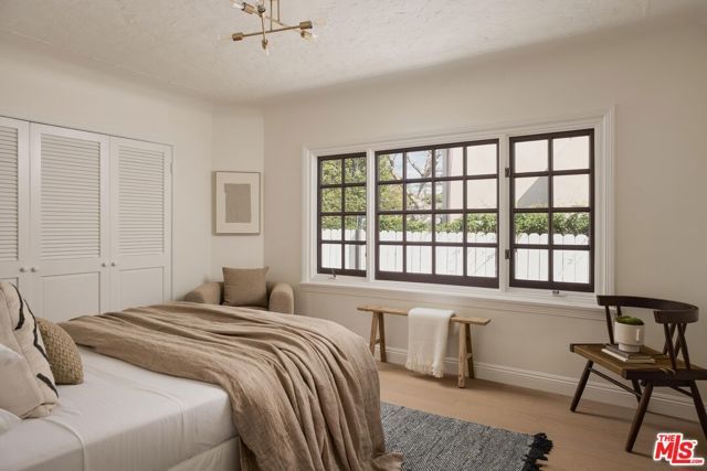 8607 Clifton Way, Beverly Hills, CA 90211