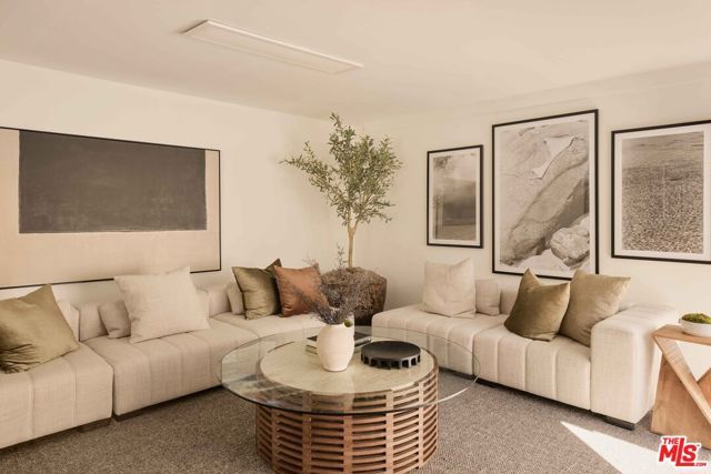 8607 Clifton Way, Beverly Hills, CA 90211