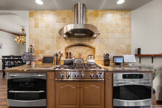 31421 Wild Oak Hill, Fair Oaks Ranch, TX 78015