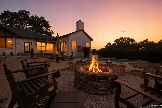 31421 Wild Oak Hill, Fair Oaks Ranch, TX 78015