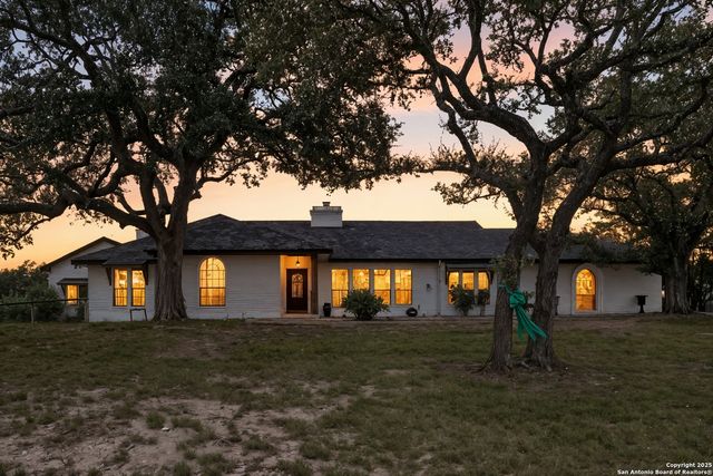 31421 Wild Oak Hill, Fair Oaks Ranch, TX 78015