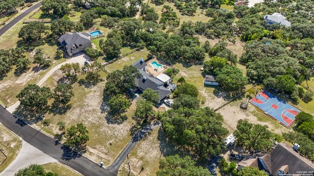 31421 Wild Oak Hill, Fair Oaks Ranch, TX 78015