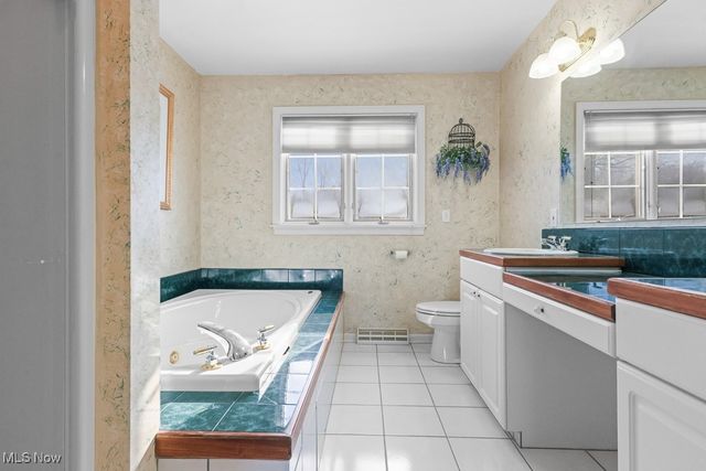 856 Birchwood Drive, Alliance, OH 44601