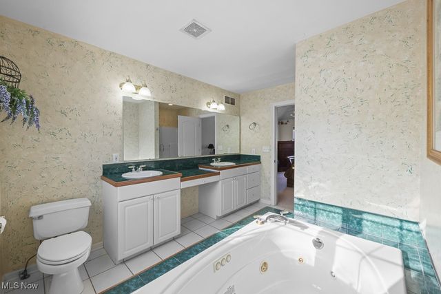 856 Birchwood Drive, Alliance, OH 44601