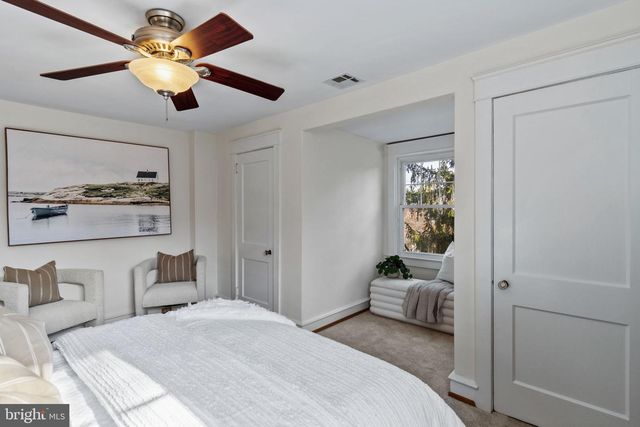 530 E MANOA RD, Havertown, PA 19083