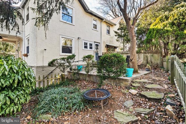 530 E MANOA RD, Havertown, PA 19083