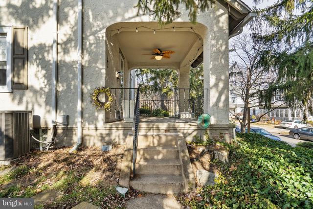 530 E MANOA RD, Havertown, PA 19083