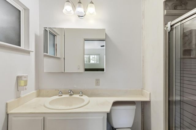 1518 Victor Way, Modesto, CA 95351