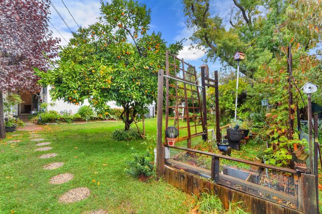 1518 Victor Way, Modesto, CA 95351