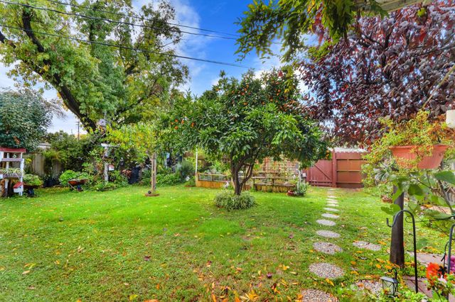 1518 Victor Way, Modesto, CA 95351