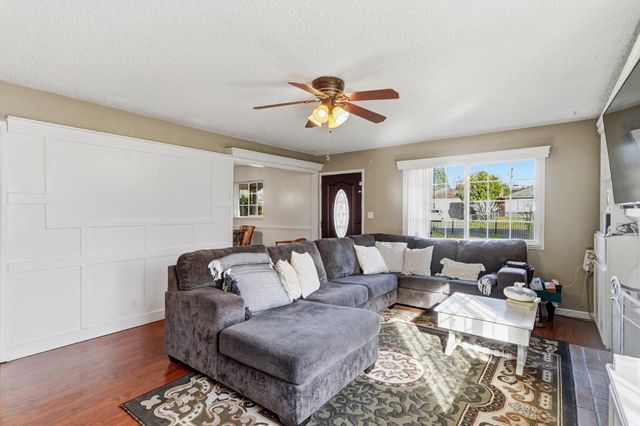 1518 Victor Way, Modesto, CA 95351