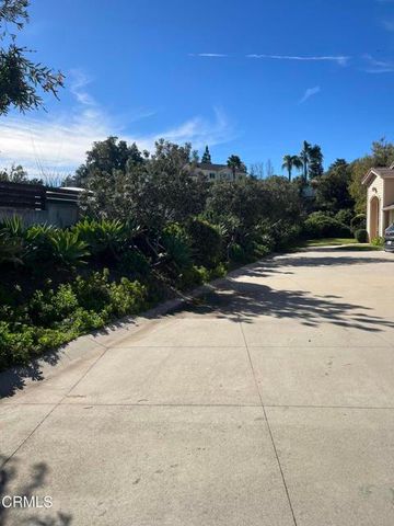 12387 Ridge Drive, Santa Rosa, CA 93012