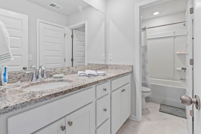 5864 Whitebark Dr., Myrtle Beach, SC 29577