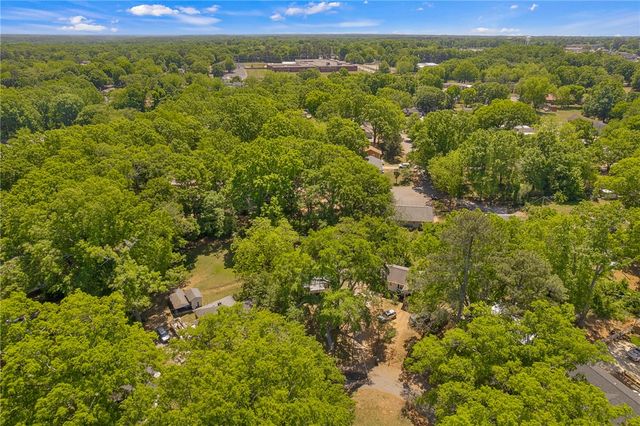1616 Meadowbrook Circle, Anderson, SC 29624