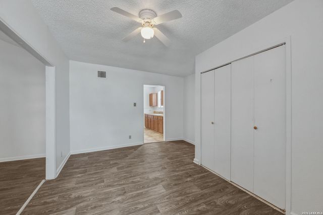 1459 winnipeg, San Antonio, TX 78225