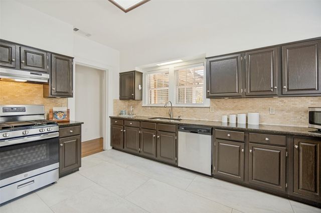 6106 Worth Street, Dallas, TX 75214