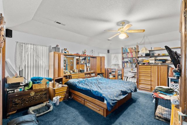 9028 Deleon Ct, Elk Grove, CA 95624