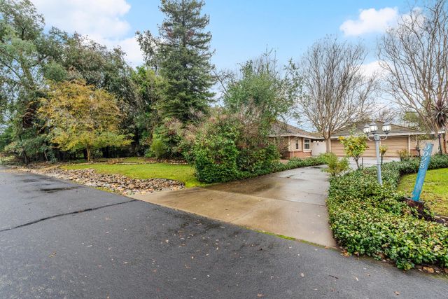 9028 Deleon Ct, Elk Grove, CA 95624