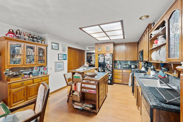 9028 Deleon Ct, Elk Grove, CA 95624