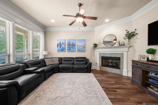 7429 Magnolia Garden Ct, Denham Springs, LA 70706