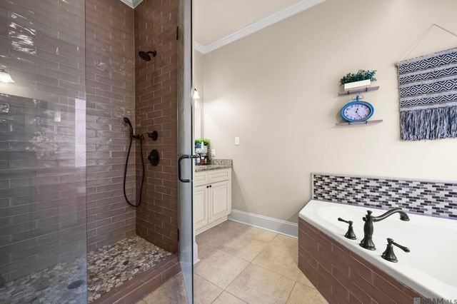 7429 Magnolia Garden Ct, Denham Springs, LA 70706