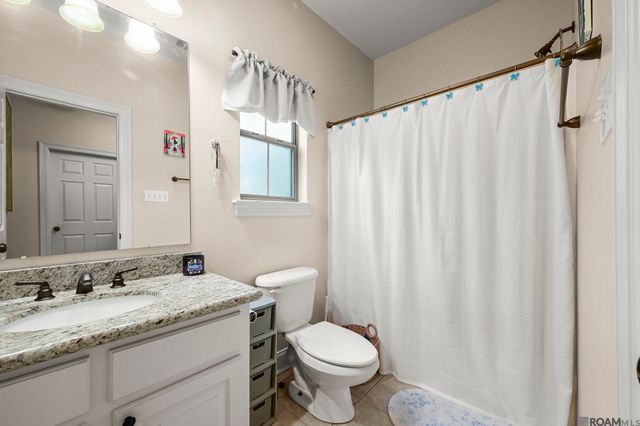 7429 Magnolia Garden Ct, Denham Springs, LA 70706