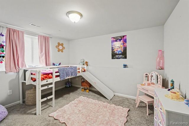 202 Creek Pointe Circle, Durand, MI 48429