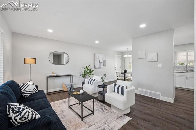 2123 Fernwood Drive, Colorado Springs, CO 80910