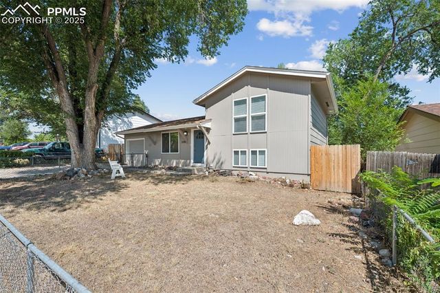 2123 Fernwood Drive, Colorado Springs, CO 80910