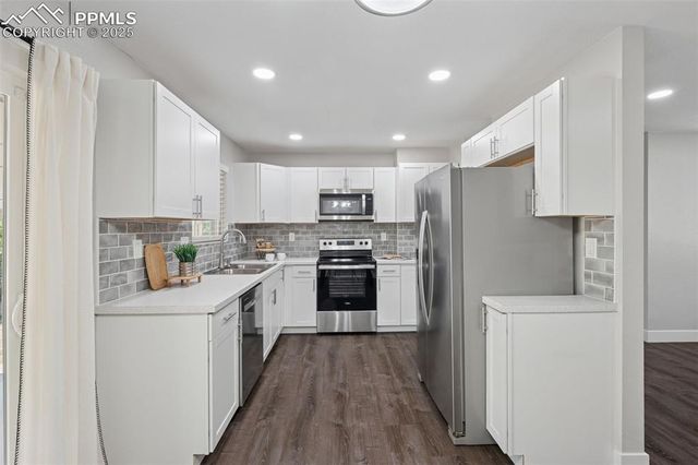 2123 Fernwood Drive, Colorado Springs, CO 80910