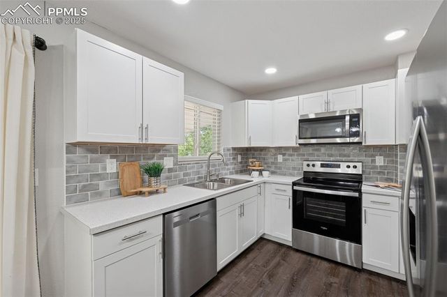 2123 Fernwood Drive, Colorado Springs, CO 80910