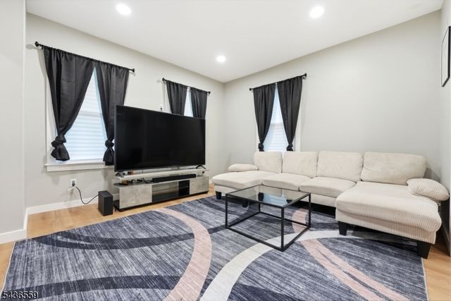119 Wall St, Belvidere Twp., NJ 07823