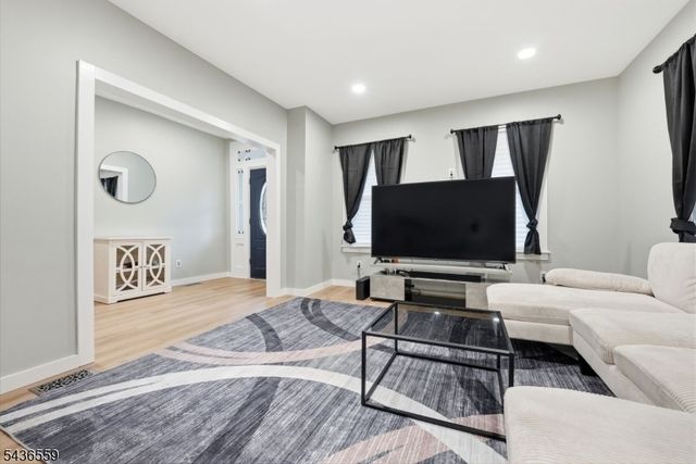 119 Wall St, Belvidere Twp., NJ 07823