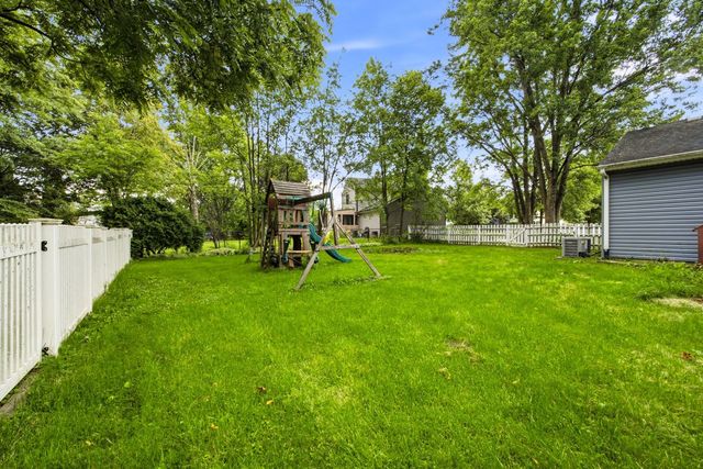 1359 Auburn Avenue, Naperville, IL 60565