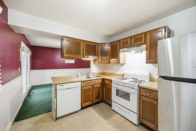 1359 Auburn Avenue, Naperville, IL 60565