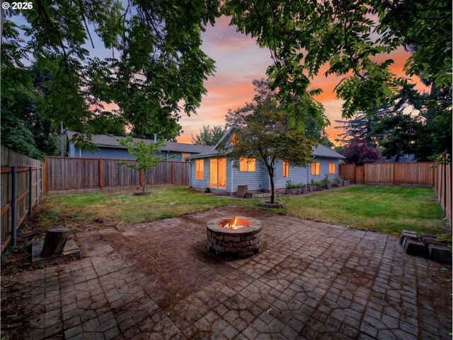 7011 Se 77TH Ave, Portland, OR 97206