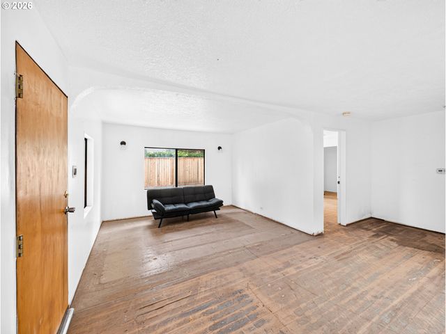 7011 Se 77TH Ave, Portland, OR 97206