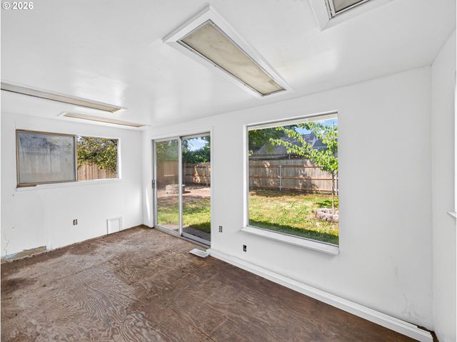 7011 Se 77TH Ave, Portland, OR 97206
