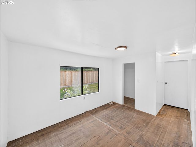 7011 Se 77TH Ave, Portland, OR 97206