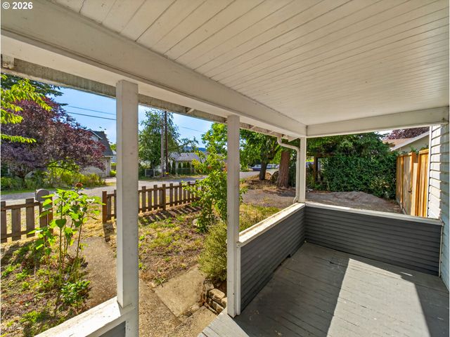 7011 Se 77TH Ave, Portland, OR 97206