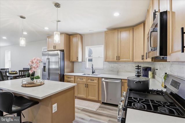 214 OAKWOOD RD, Dundalk, MD 21222