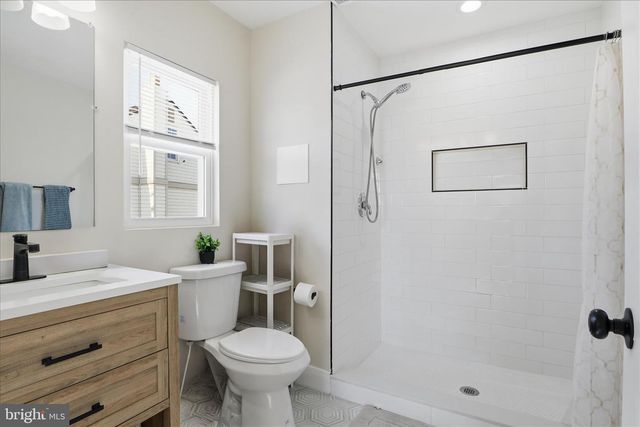 214 OAKWOOD RD, Dundalk, MD 21222