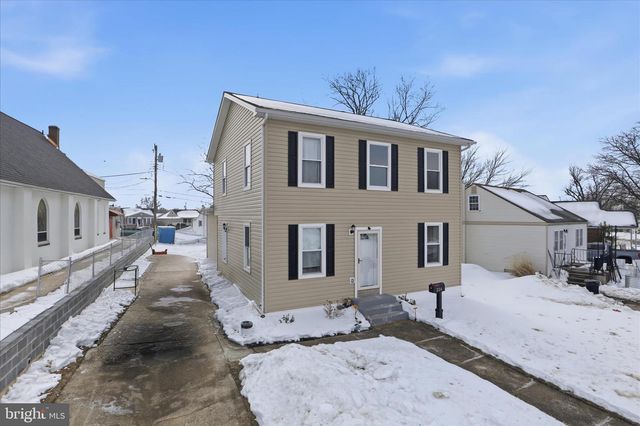 214 OAKWOOD RD, Dundalk, MD 21222