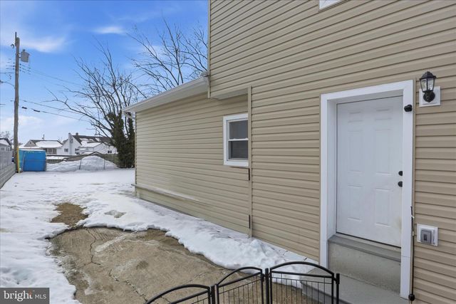 214 OAKWOOD RD, Dundalk, MD 21222