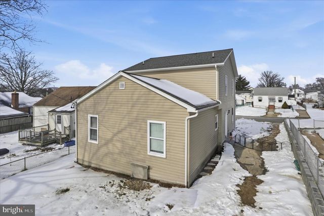 214 OAKWOOD RD, Dundalk, MD 21222