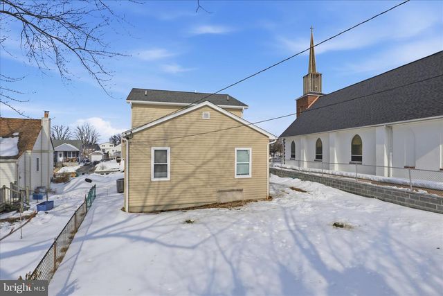 214 OAKWOOD RD, Dundalk, MD 21222