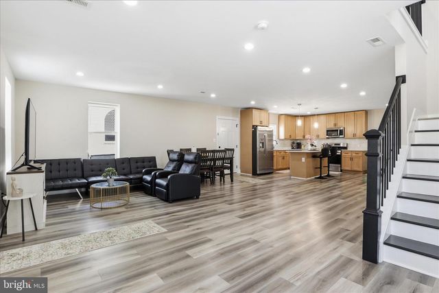 214 OAKWOOD RD, Dundalk, MD 21222