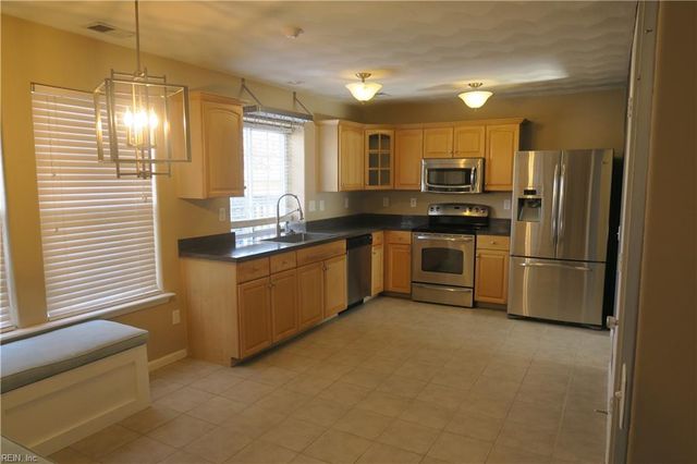 669 Pawleys ARCH, Virginia Beach, VA 23462