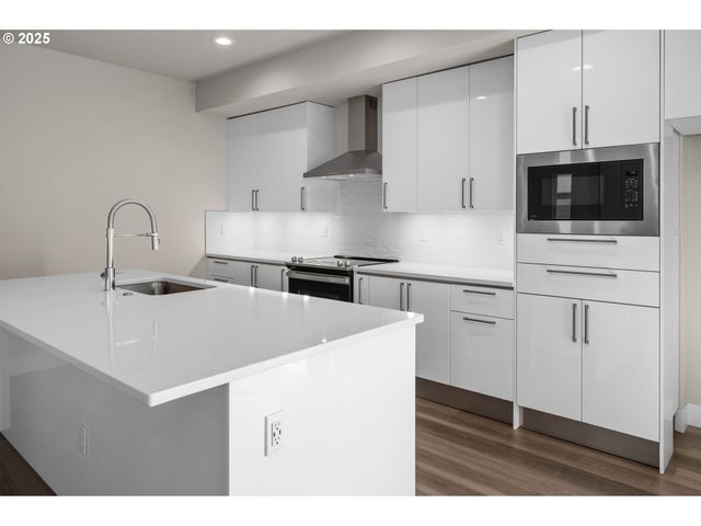 15179 Sw HUNTWOOD St, Tigard, OR 97224